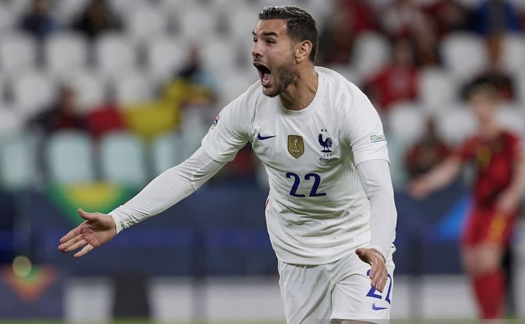 FOTO: Theo Hernández le dio el agónico gol del triunfo a Francia.