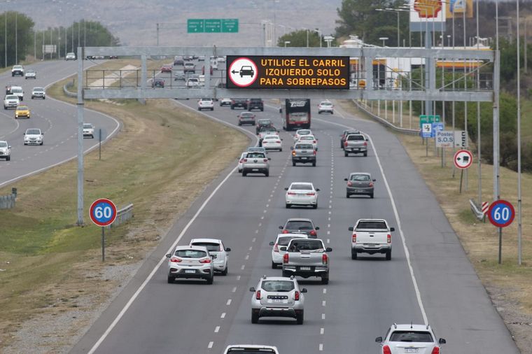 AUDIO: La autopista Córdoba-Carlos Paz colmada: el pico fue de 70 autos por minuto