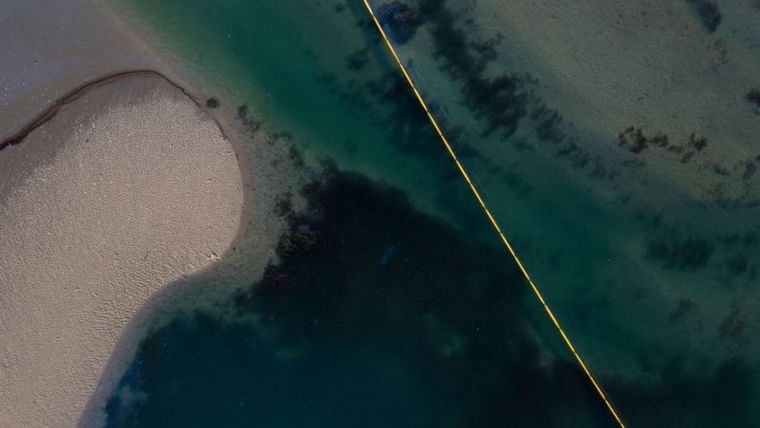 Impactantes imágenes de la rotura de un oleoducto en California (Getty Images)