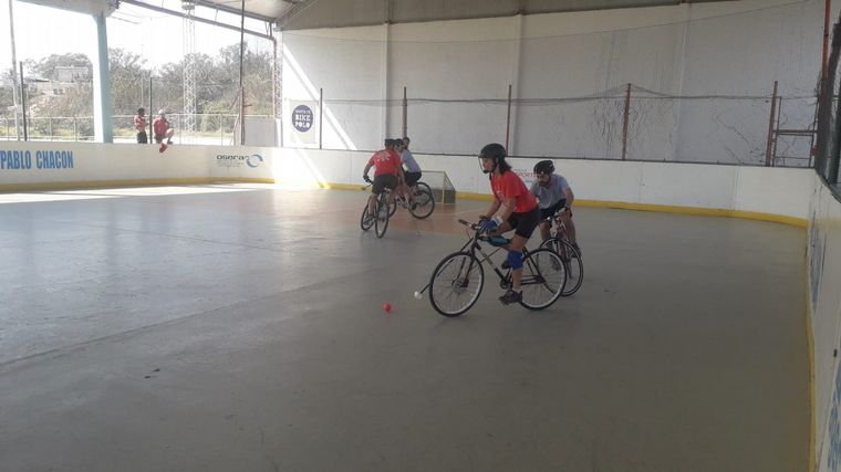Comenzó el Campeonato Nacional de Bicipolo en Córdoba.