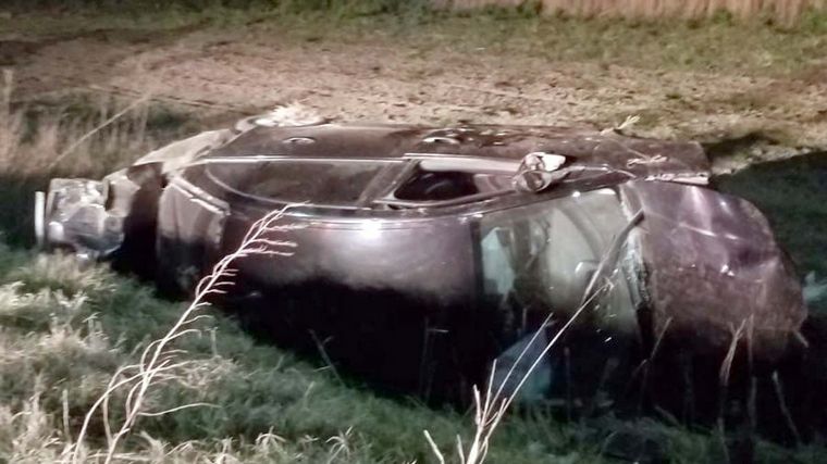 La mujer volcó en Monte Maíz y falleció (Foto: Puntal)