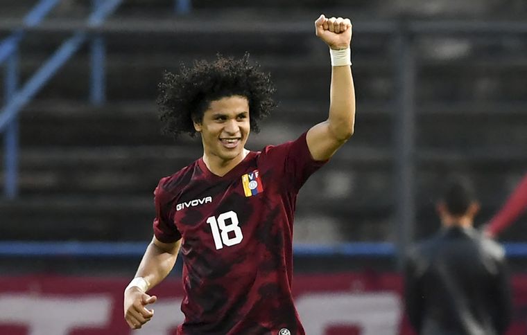 Venezuela no pierde la ilusión y le ganó a Ecuador en Caracas.