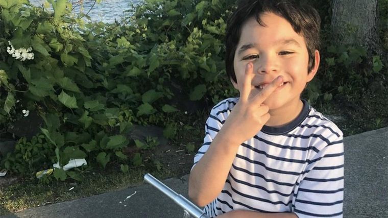 Detuvieron a una mujer por matar de hambre a niño de 7 años