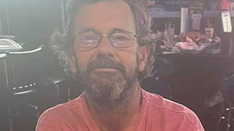 Apareció ahogado con un billete ganador de la lotería