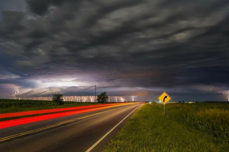 FOTO: Captó una tormenta y representará a Argentina con la foto