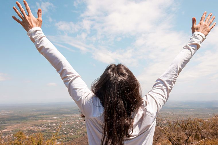 El ascenso culmina en un mirador a 1090 metros de altura.