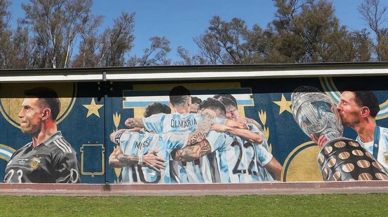 FOTO: El mural que homenajea a los campeones de América.