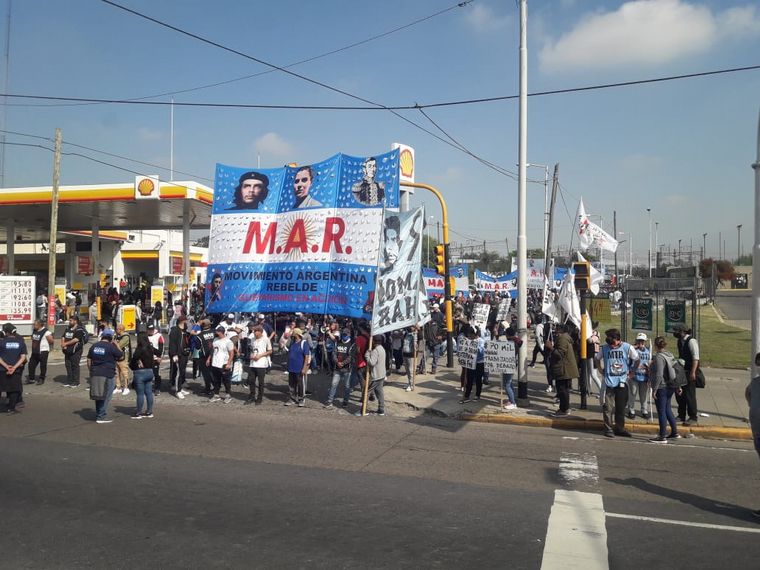 FOTO: Piquetes en Buenos Aires reclaman por trabajos genuinos
