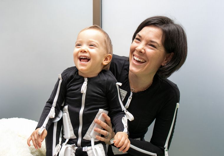 Traje neuroestimulador