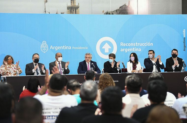 Fernández presentó el subrégimen industrial para Tierra del Fuego.
