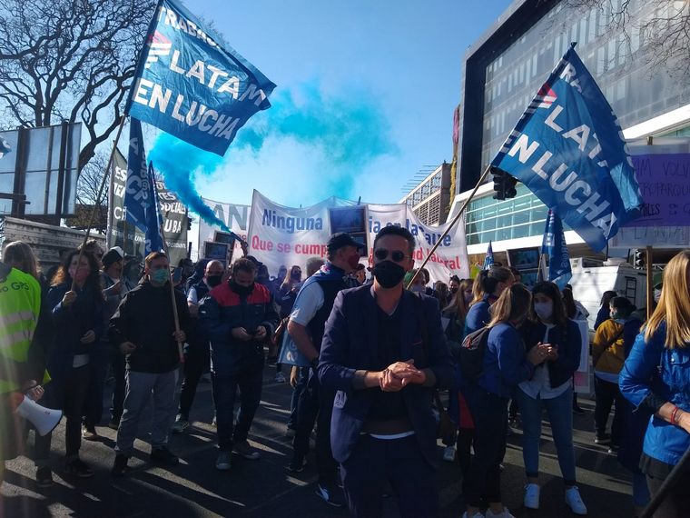 Se levantó la protesta de los empleados despedidos de Latam