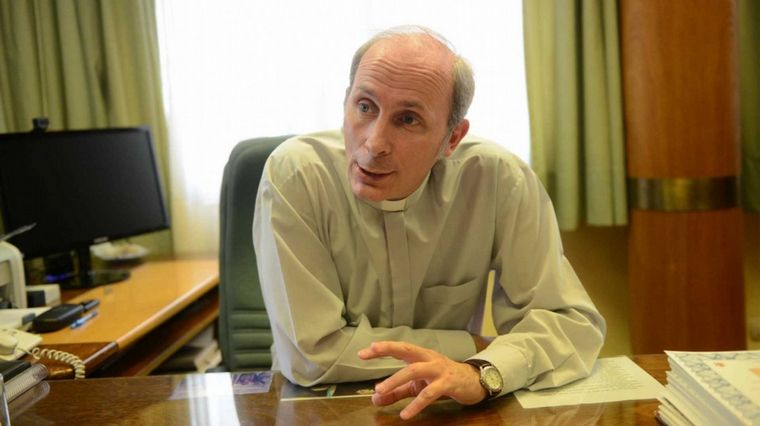 "La Iglesia tiene que estar cerca de la gente", subrayó el padre Rafael Velasco.