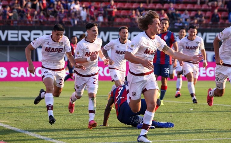 San Lorenzo no pudo con Lanús de local.