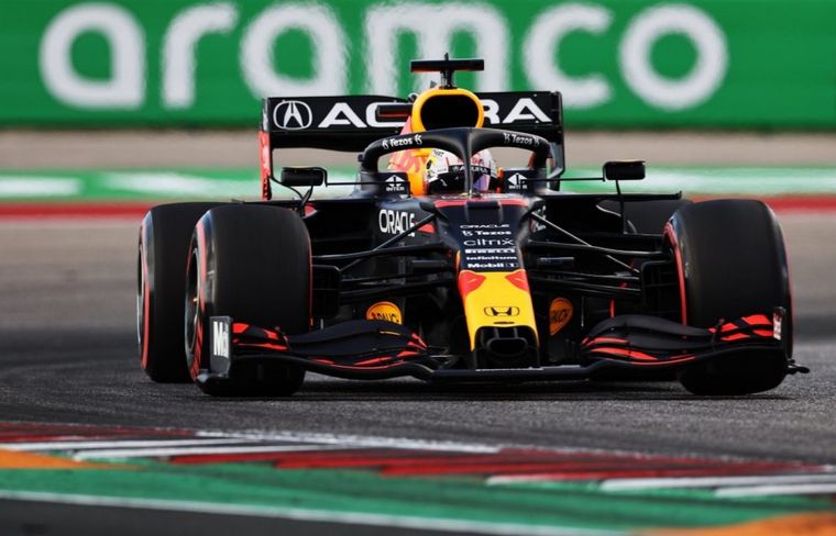 Verstappen se llevó la pole en una emocionante definición