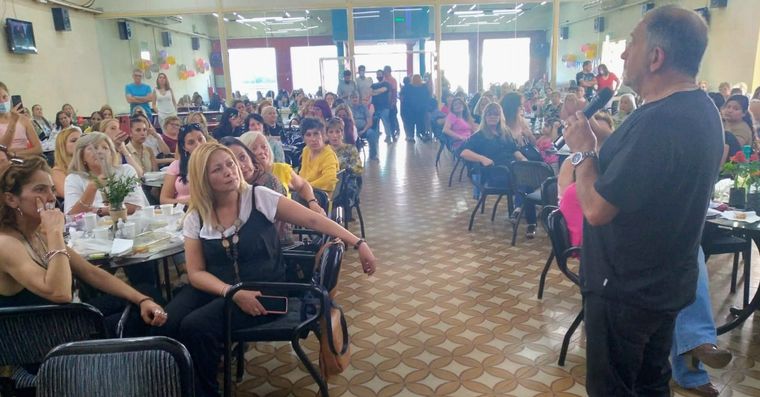 Luis Juez y Rodrigo De Loredo se reunieron con vecinos de Villa Boedo y Villa Allende