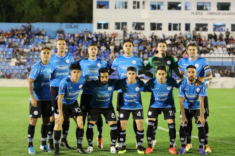 Belgrano, en la cancha de Temperley.