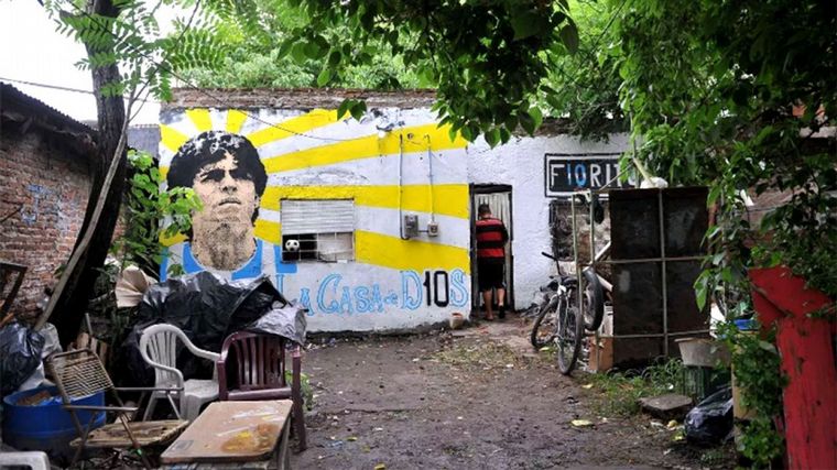 FOTO: Declaran “lugar histórico” la casa donde se crió Maradona