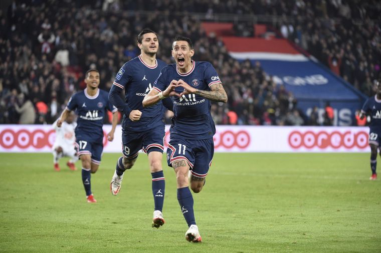 FOTO: Con un agónico gol, Di María le dio el triunfo al PSG.