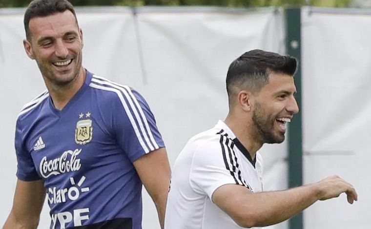 El afectuoso mensaje de Scaloni al Kun Agüero