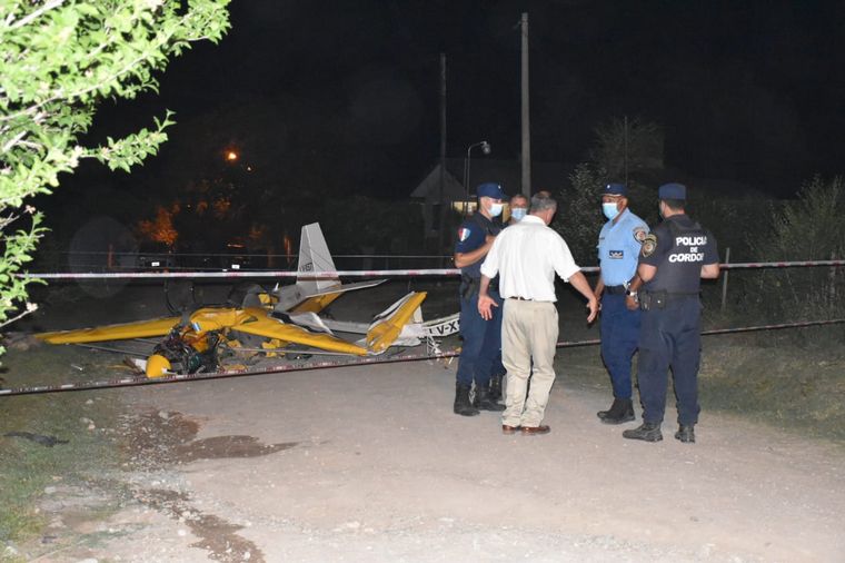 FOTO: Cayó una avioneta en Villa General Belgrano y hay heridos.