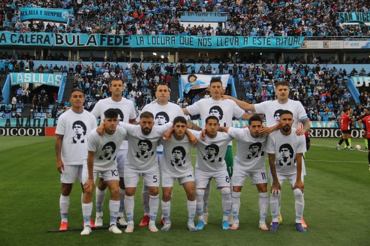 Homenaje a Maradona de Belgrano