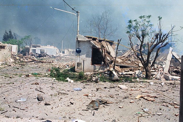 Impactantes imágenes de una jornada sumida en la tragedia