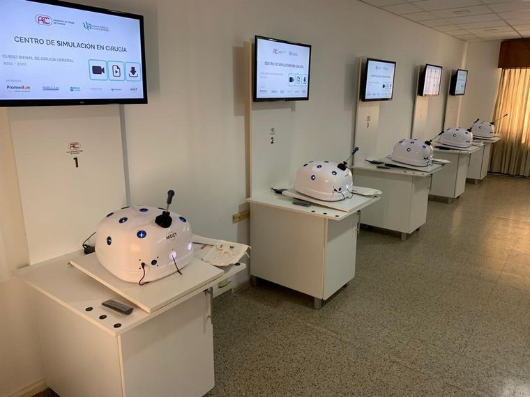 FOTO: Inauguran el primer centro de simulación de cirugía en Córdoba.