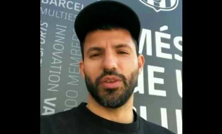 El mensaje del Kun a los hinchas de Barcelona.