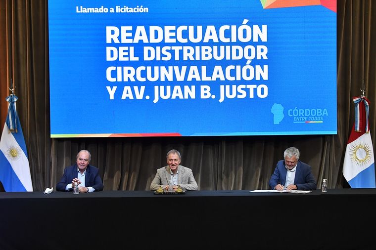 El gobernador Juan Schiaretti encabezó el inicio del proceso de licitación. 