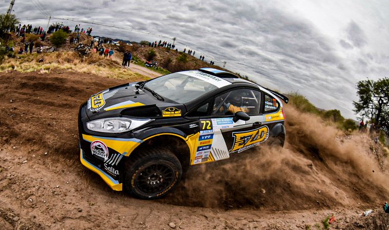 Alonso y su Fiesta, a 1/10 de Cancio en el Shakedown.