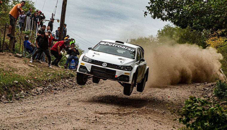 Padilla con su Polo/Baratec se llevaron el sábado en Maxi Rally.