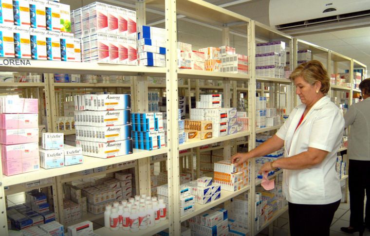 FOTO: Comienza a regir el congelamiento de precios en medicamentos