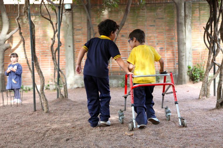 FOTO: Hay casi 240 millones de niños con discapacidad en el mundo