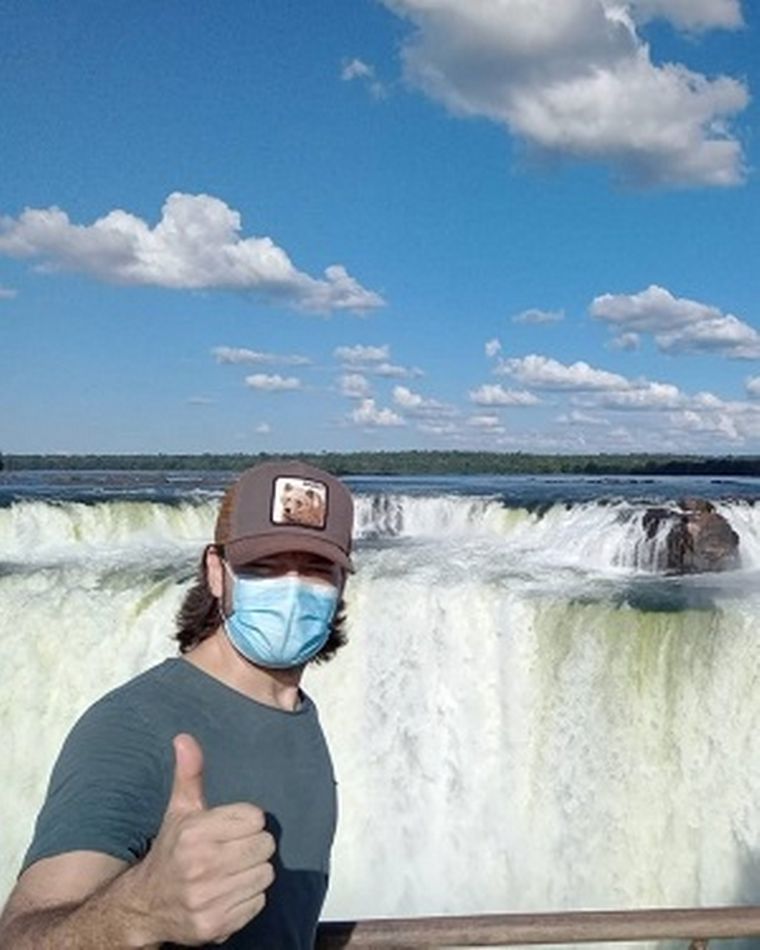 FOTO: Álvaro Morte en las Cataratas del Iguazú.