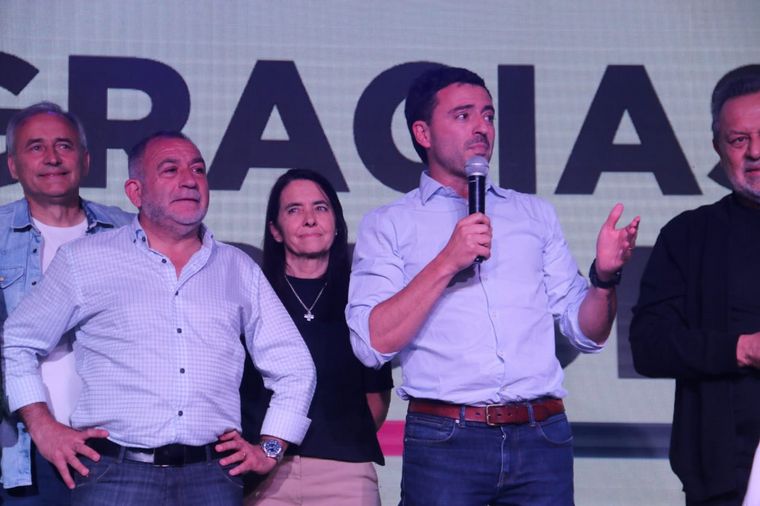 Luis Juez y Rodrigo de Loredo, los dirigentes mejor posicionados en la oposición.