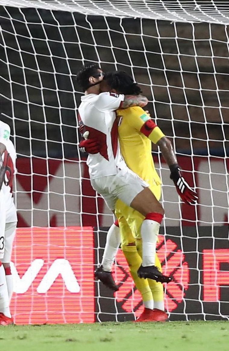 Perú venció por 1-2 a Venezuela en Caracas