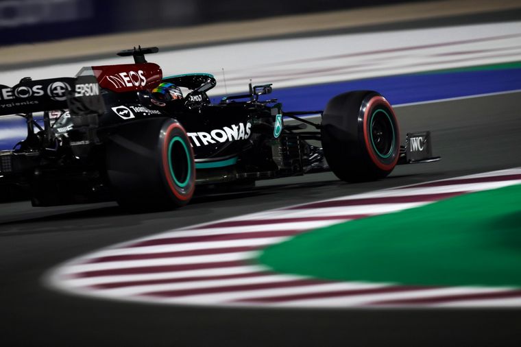 Lewis Hamilton marcó una enorme diferencia con su segunda vuelta en la Q3