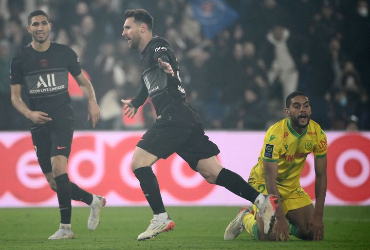 FOTO: Lionel Messi rompió el maleficio y marcó su primer tanto en la Ligue 1