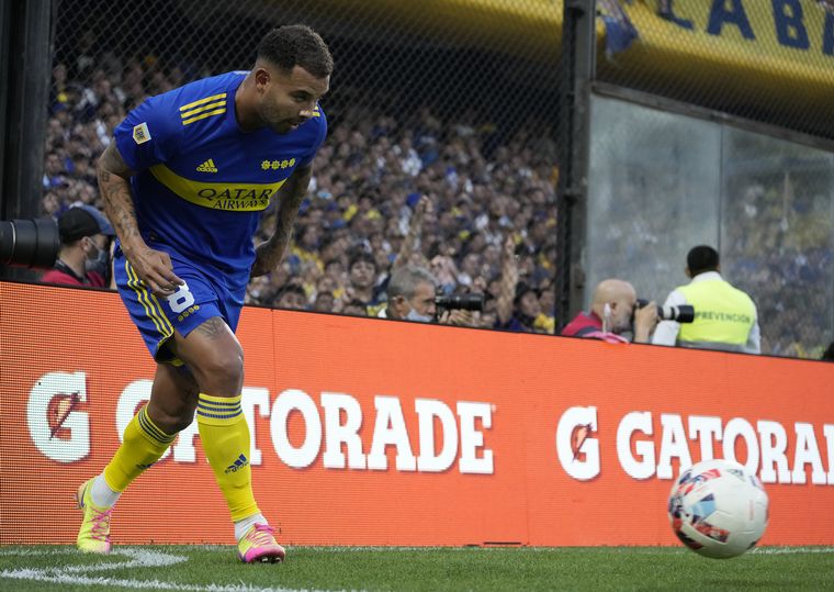 Cardona, la figura del encuentro entre Boca y Sarmiento.