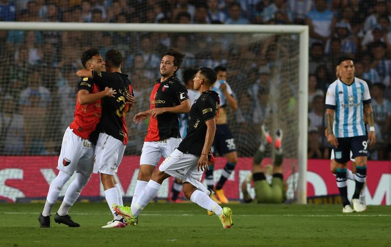 Racing sumó su séptimo partido sin triunfos en el Cilindro de Avellaneda.