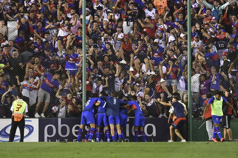Tigre venció 1-0 a Barracas Central y volvió a Primera