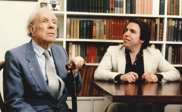 FOTO: Libro de diálogos de Borges y Osvaldo Ferrari llegó a Japón
