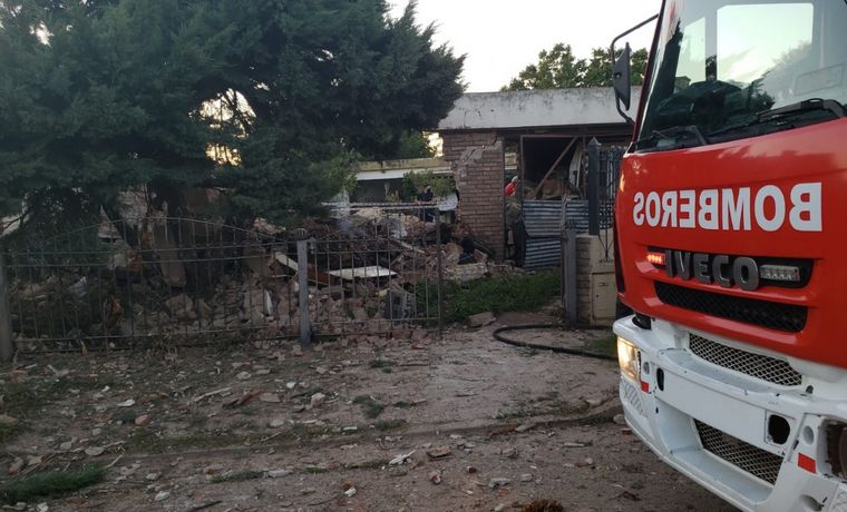 Trágica explosión en barrio Marqués de Sobremonte.