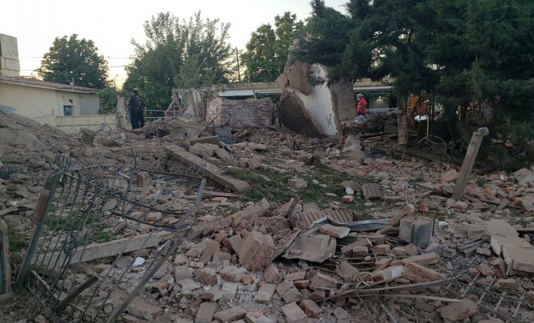 Trágica explosión en barrio Marqués de Sobremonte.
