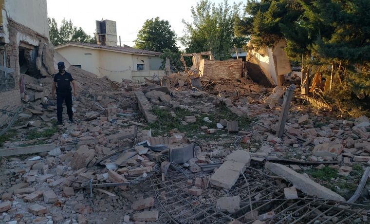 Trágica explosión en barrio Marqués de Sobremonte.