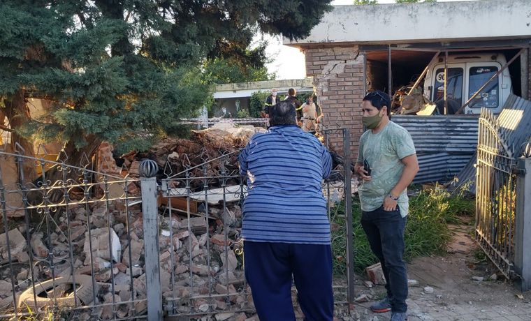 Trágica explosión en barrio Marqués de Sobremonte.