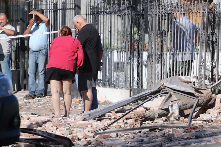 Reducida a escombros, así quedó la casa tras la explosión en barrio Marqués.