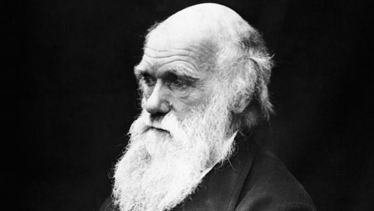 Charles Darwin, un gigante de la ciencia universal.