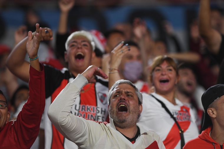 River se consagró campeón del fútbol argentino luego de siete años.
