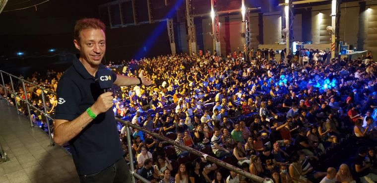 FOTO: El público en Córdoba preparado para el show en Plaza de la Música